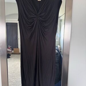 Elegant Black Sleeveless Dress